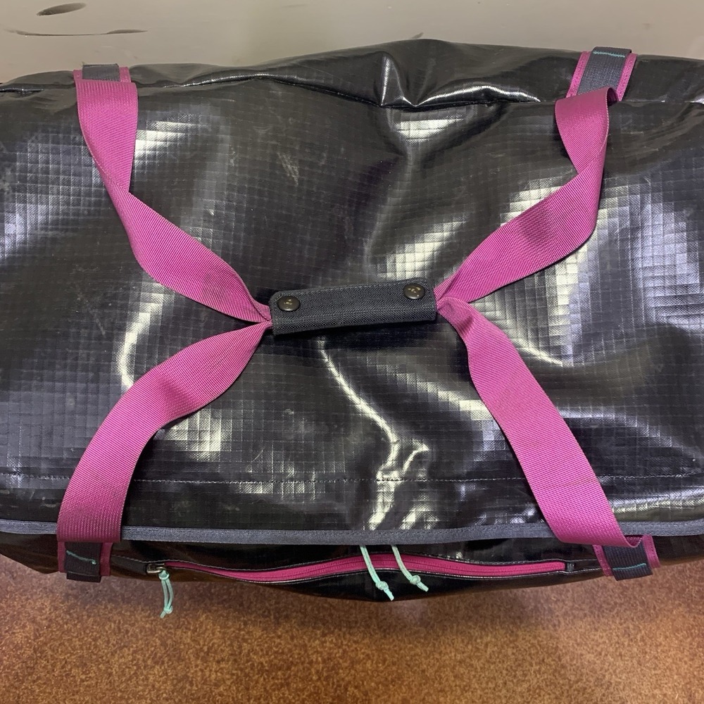 RARE Patagonia Black Hole Wheeled Duffel 70L pitch blue bag pack Rolling Case - Picture 5 of 16
